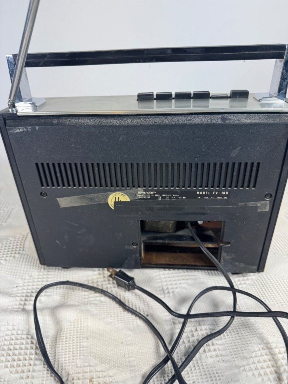 Sharp FV-18U Vintage Solid State Radio 1970s FM/AM/MB/AIR Bands Black Vintage - Picture 7 of 12